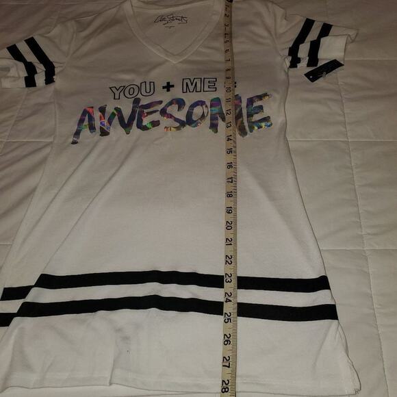 City streets extra small womens v-neck tee with striped trim and holographic wri - Picture 7 of 12